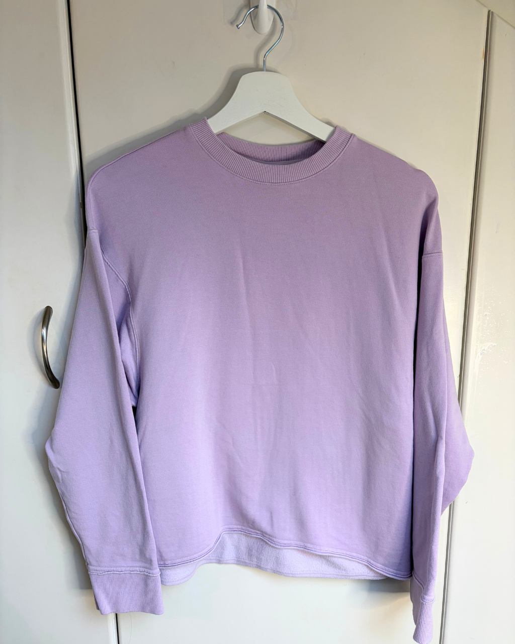 Pre-Loved Women's Purple Nike Jumper. XS