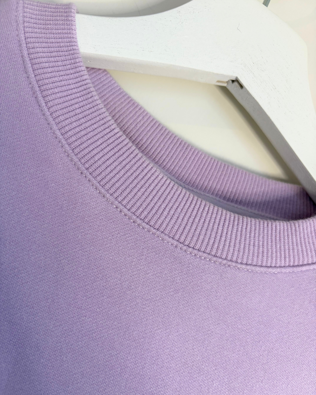 Pre-Loved Women's Purple Nike Jumper. XS